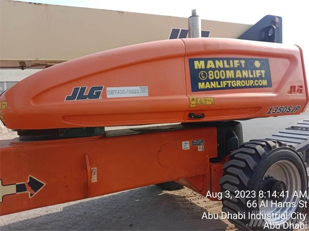 JLG 1350SJP 견인식 전동이동 리프트