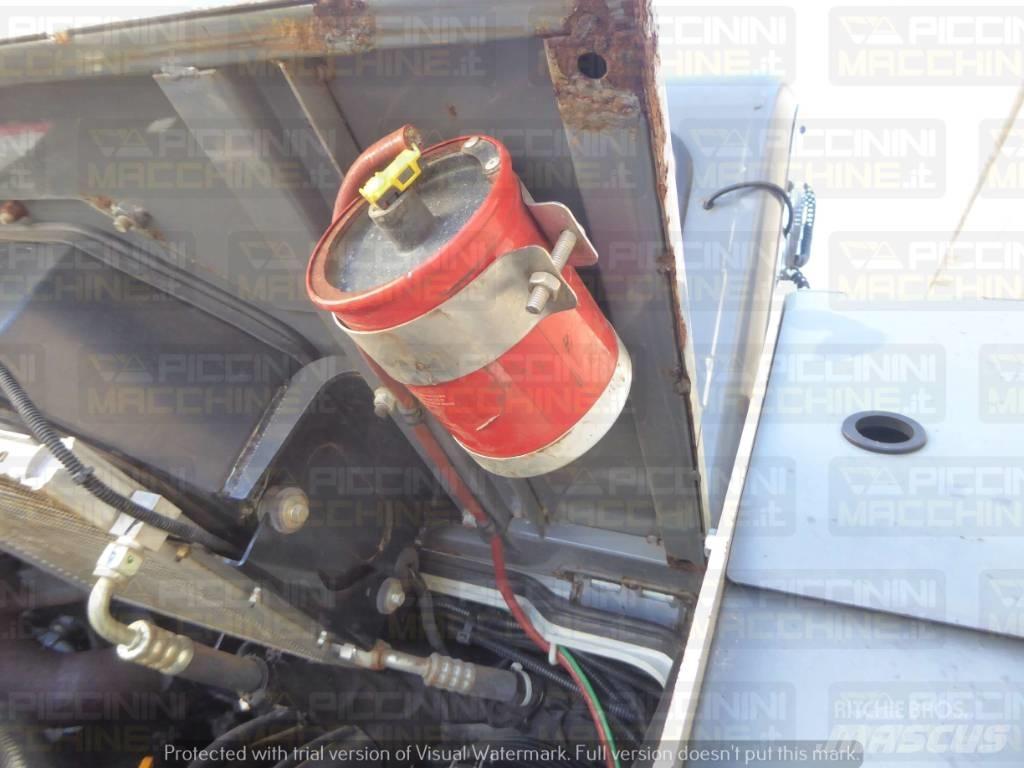 Takeuchi TL6R 궤도식 로우더