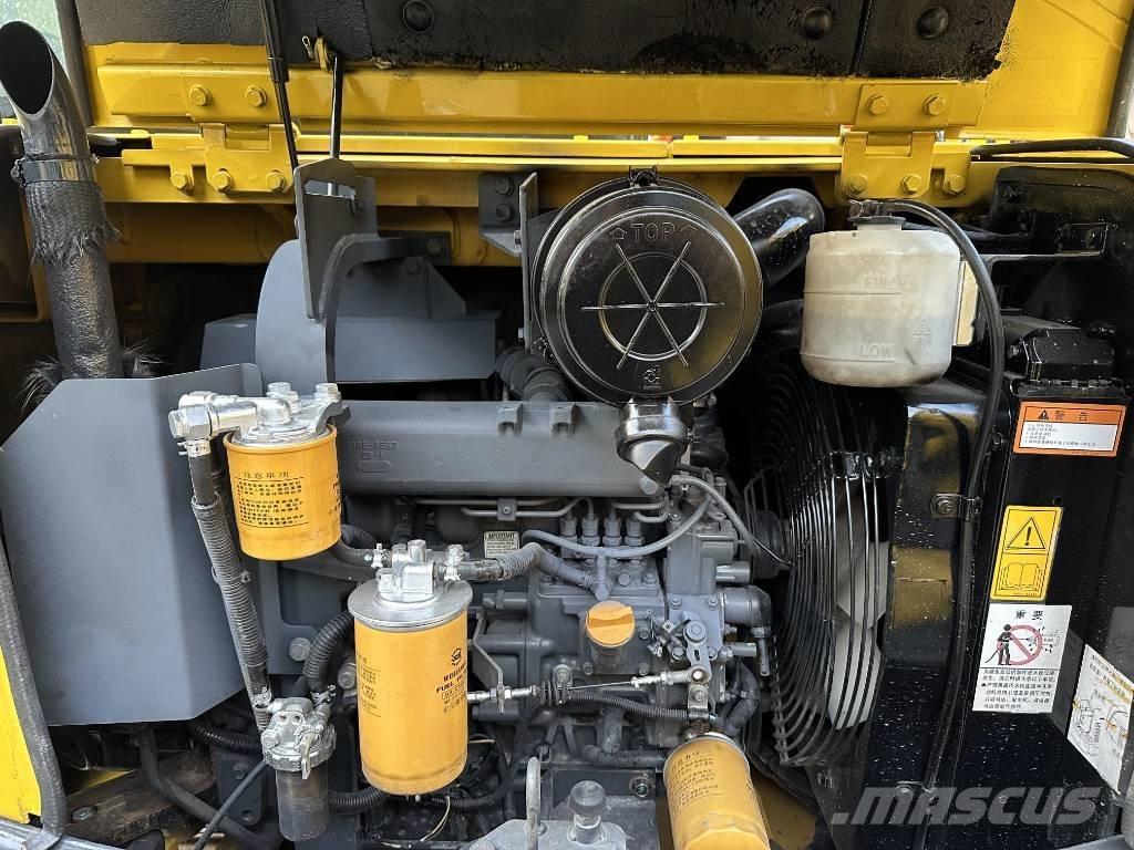 Komatsu PC56-7 소형 굴삭기 7톤 미만