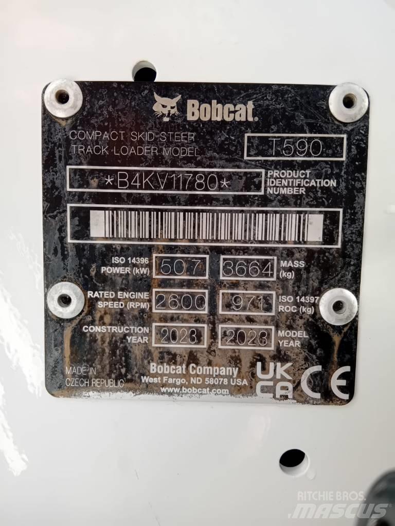 Bobcat T 590  스키드로더