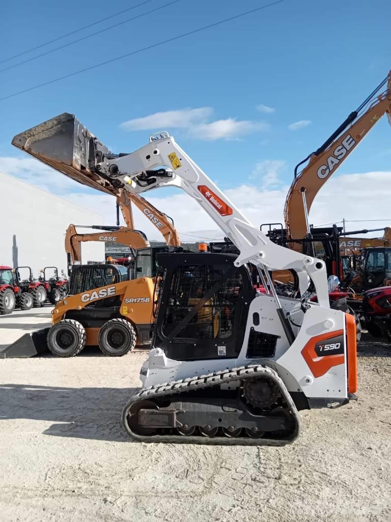 Bobcat T 590  스키드로더