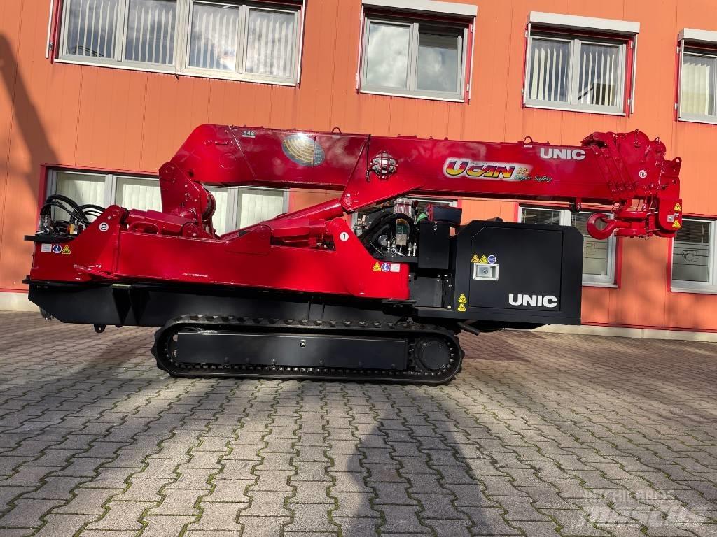 Unic URW-546 미니 크레인