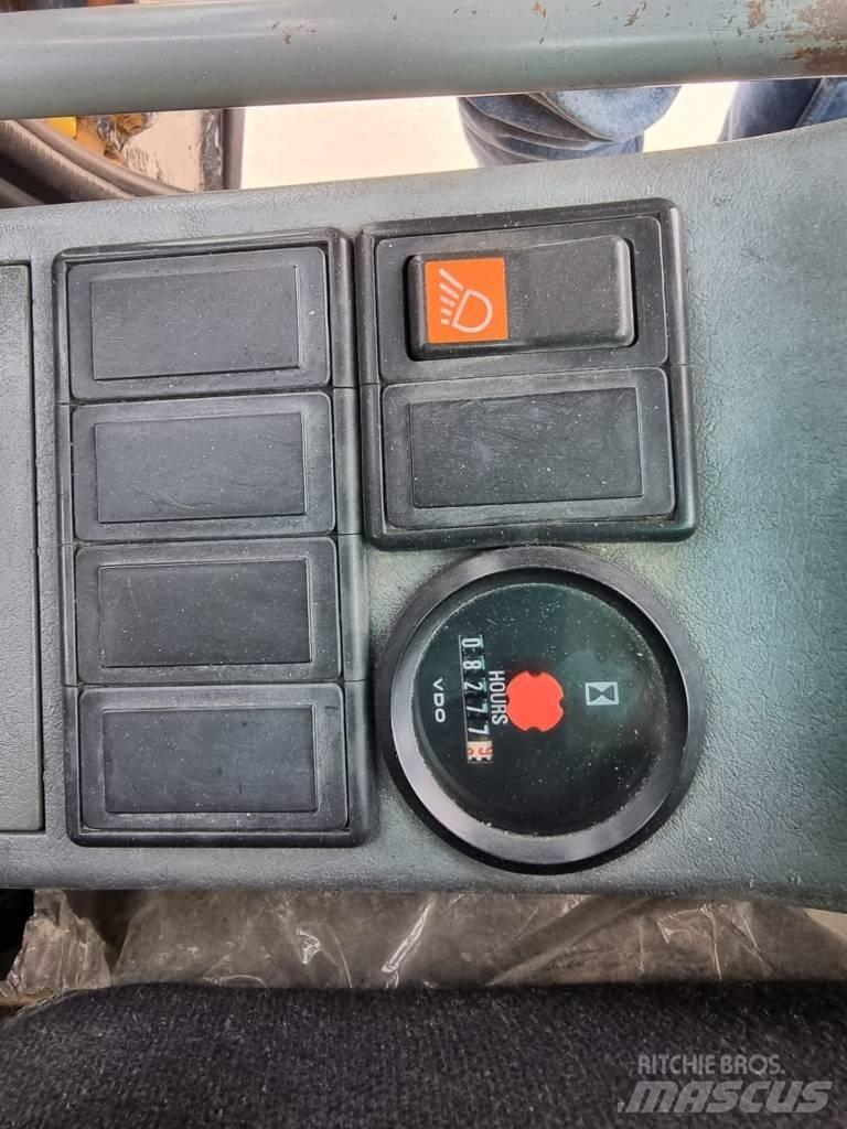 Volvo EC 210 B 대형 굴삭기 29톤 이상