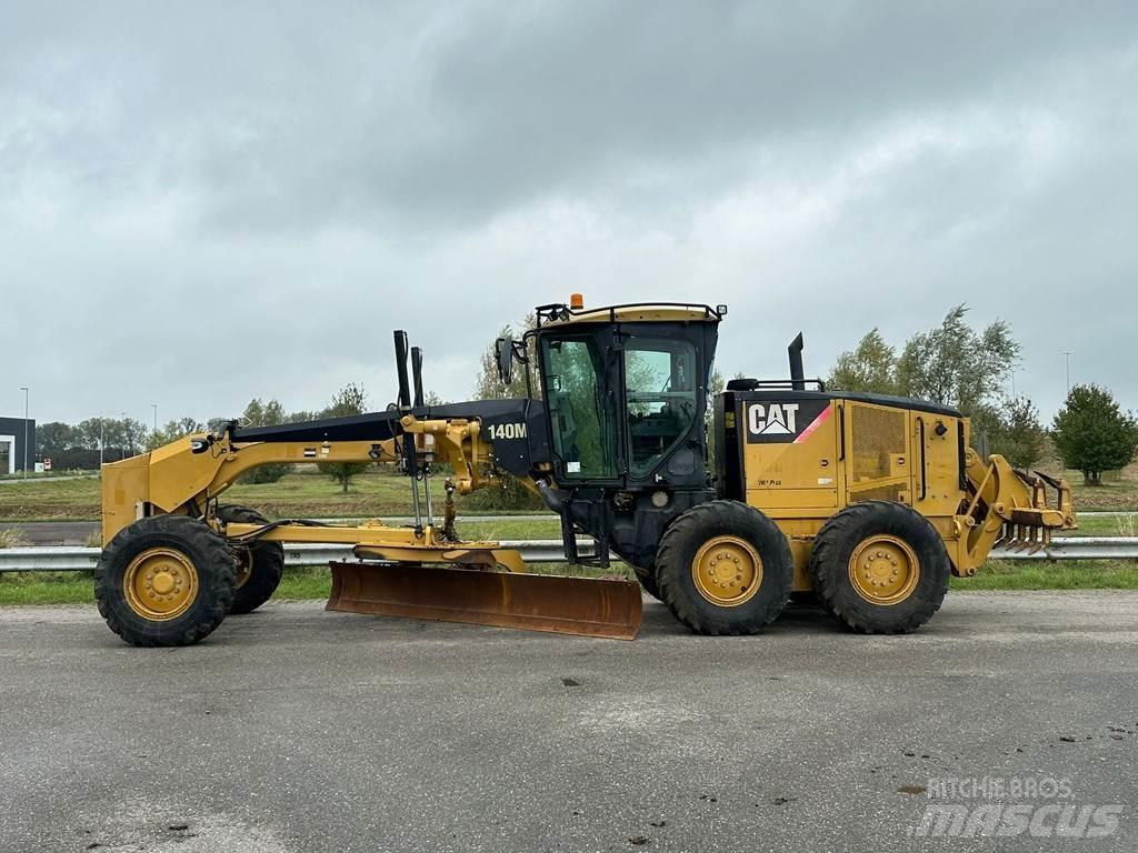 CAT 140M 그레이더