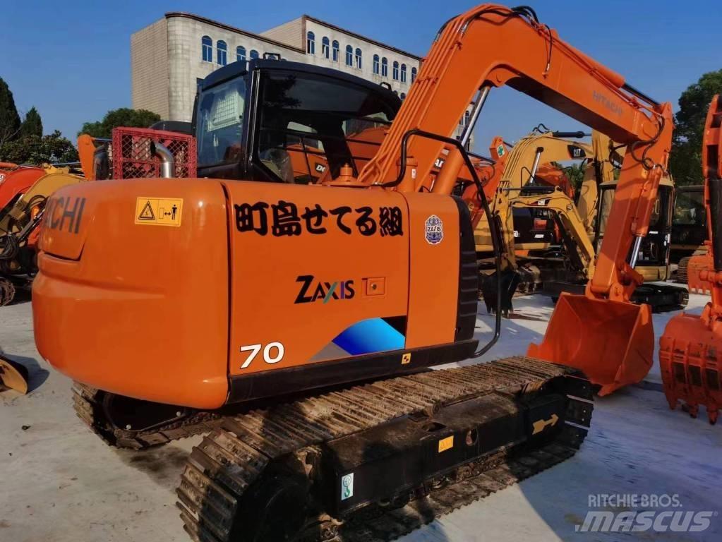 Hitachi ZX 70 중형굴삭기 7톤-28톤