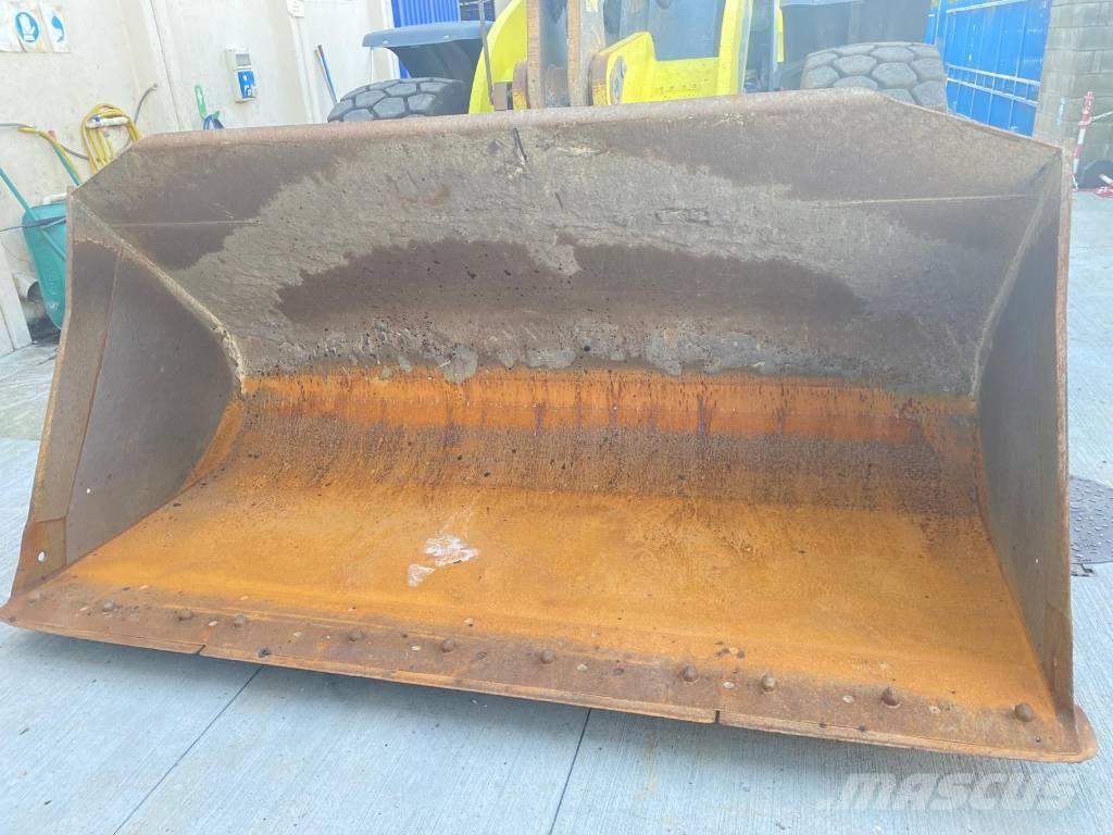 CASE 821G  휠로우더