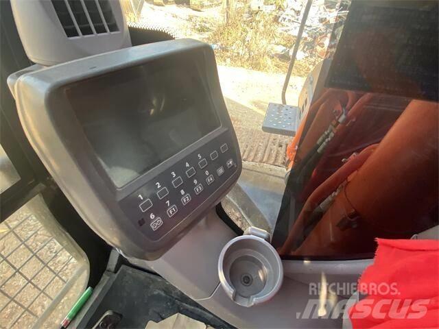 Hitachi ZX240H 대형 굴삭기 29톤 이상