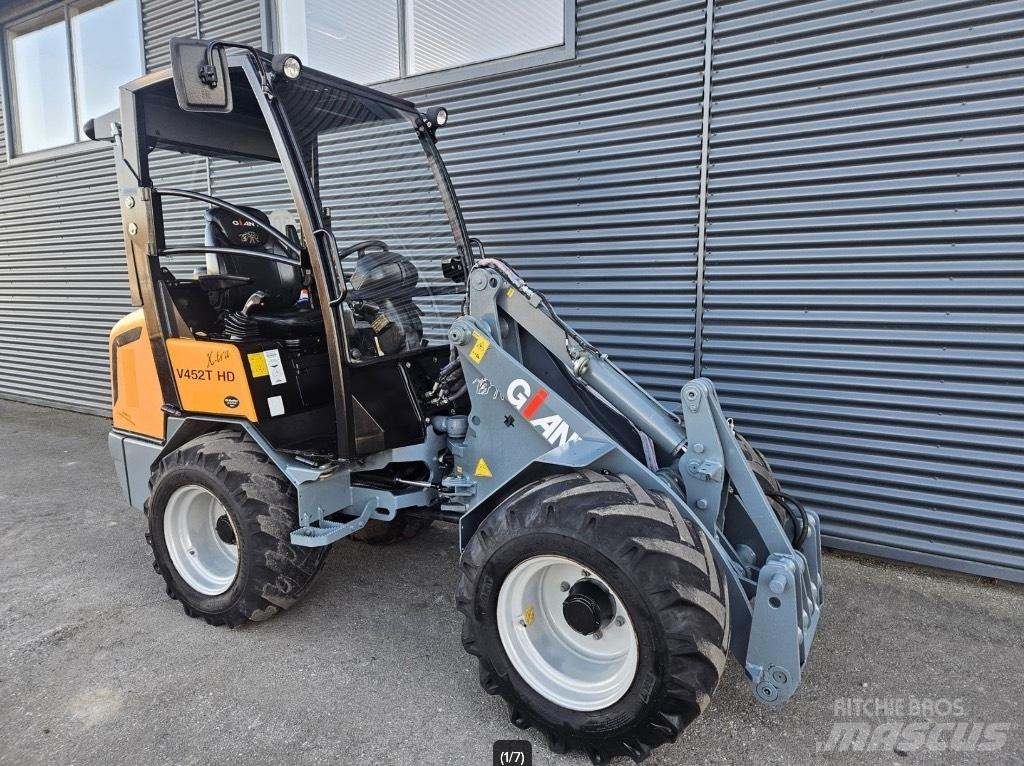GiANT v452t hd x-tra 미니 로더