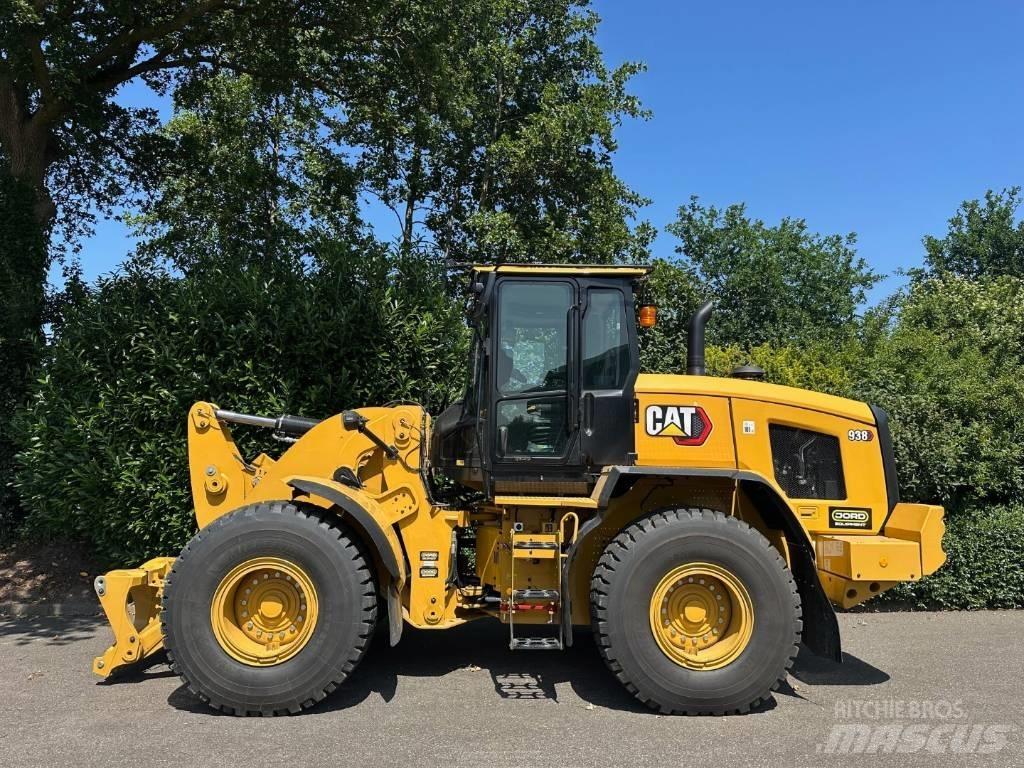 CAT 938  휠로우더