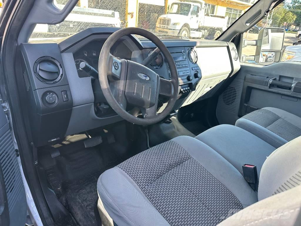 Ford F 550 SD 시립/다목적 차량