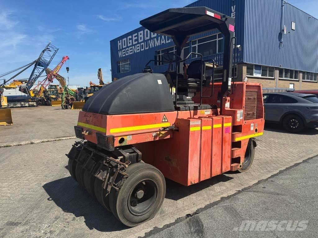 Dynapac CP 142 공기 타이어 롤러