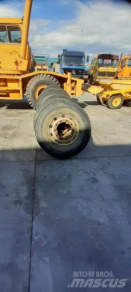 Bridgestone 13R22.5 타이어, 휠 및 림