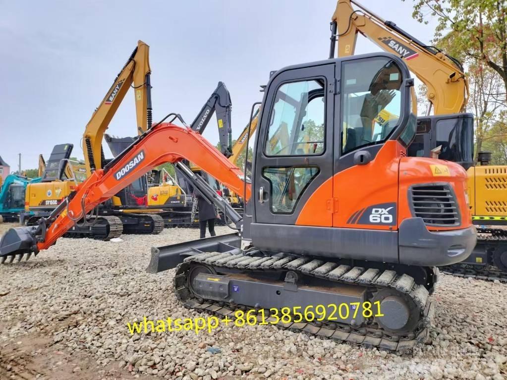 Doosan DX 60 소형 굴삭기 7톤 미만
