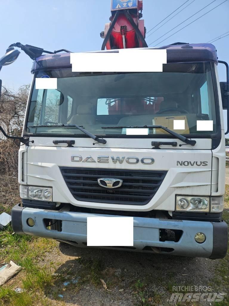 Horyong SKY450 트럭 탑재 고소작업대