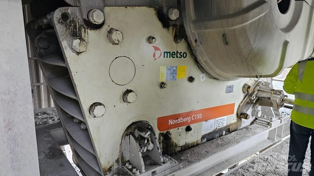 Metso Nordberg C150 스크리너