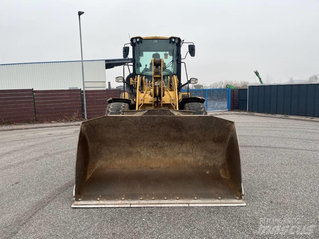 CAT 930M  휠로우더