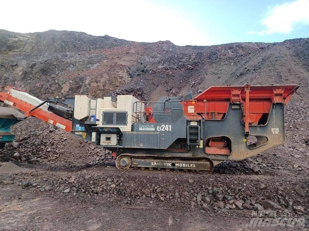 Sandvik QJ241 이동식 분쇄기