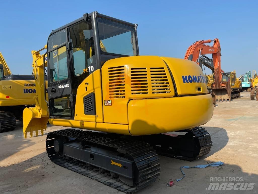 Komatsu PC 70 소형 굴삭기 7톤 미만
