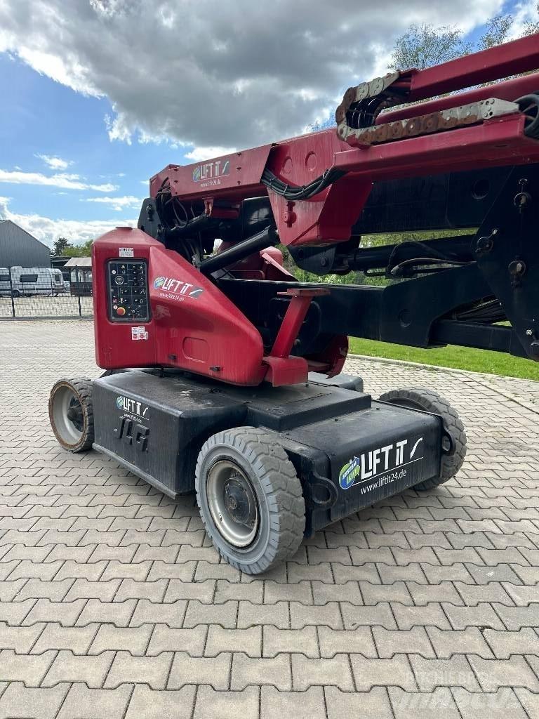 JLG E 400 AJPN 관절형 전동이동 리프트