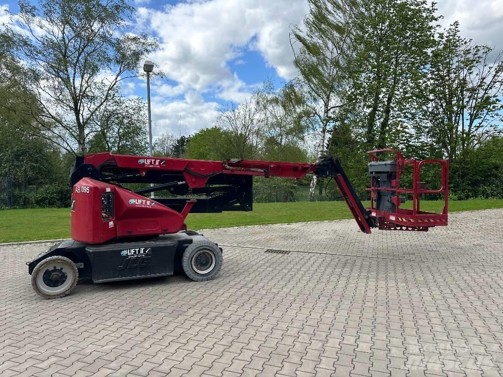 JLG E 400 AJPN 관절형 전동이동 리프트