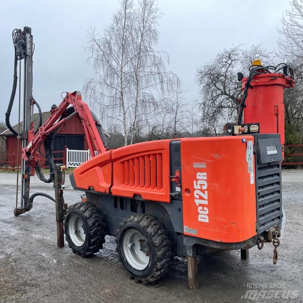 Sandvik DC 125R 도로 굴착기