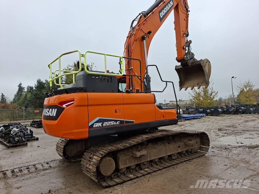 Doosan DX 225 LC 대형 굴삭기 29톤 이상