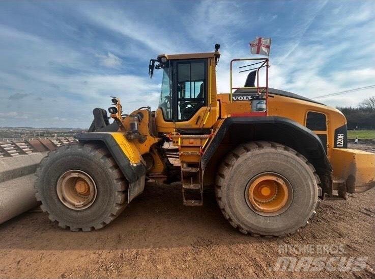 Volvo L 220 H  휠로우더