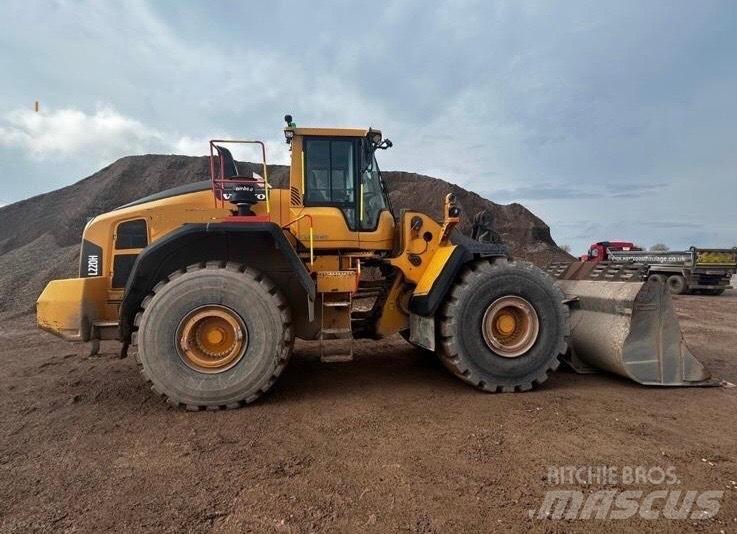 Volvo L 220 H  휠로우더