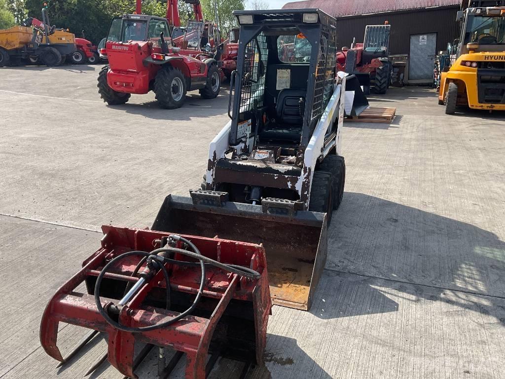 Bobcat S 70  스키드로더