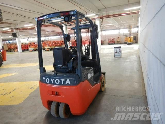 Toyota 8FBEK16T 전동 지게차