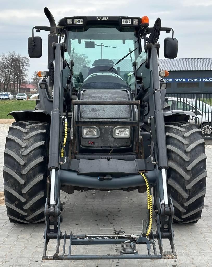 Valtra T 190 트랙터