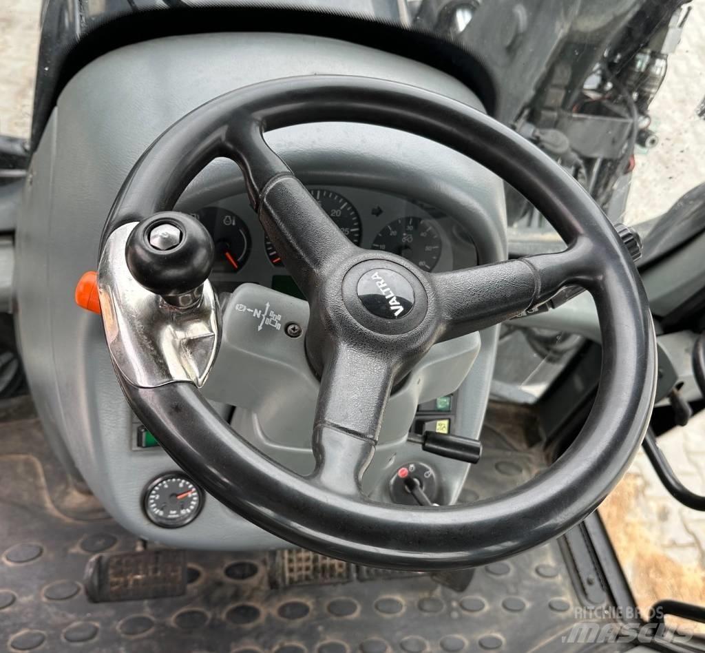 Valtra T 190 트랙터