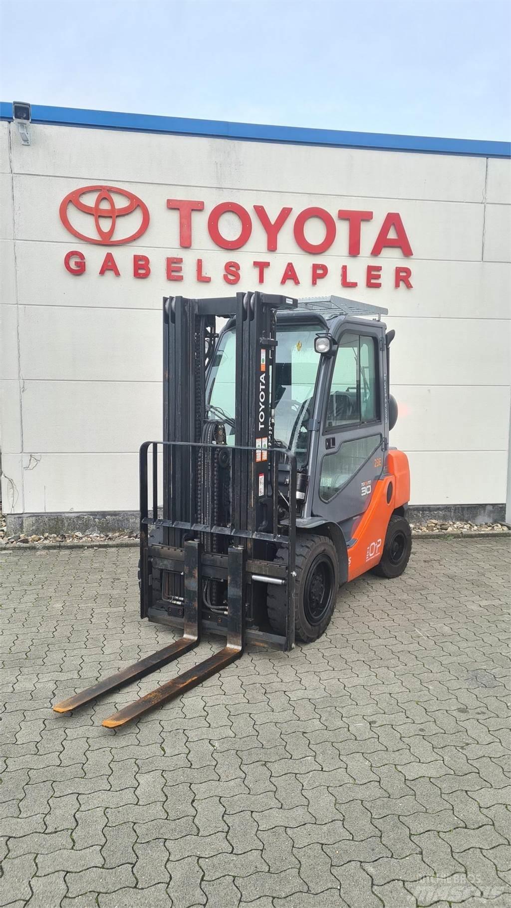 Toyota 02-8FGF30 LPG 지게차
