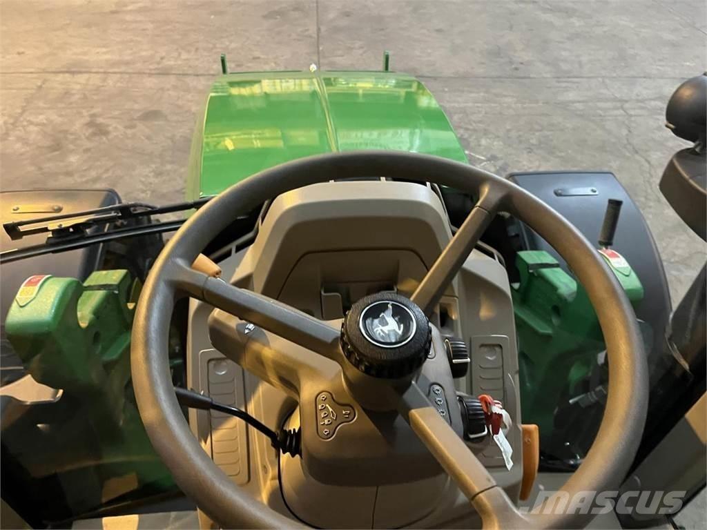 John Deere 6100M 트랙터