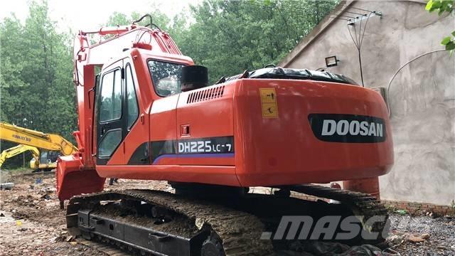Doosan DH225LC-7 대형 굴삭기 29톤 이상