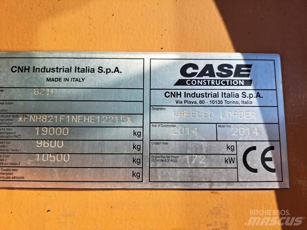 CASE 821 F  휠로우더