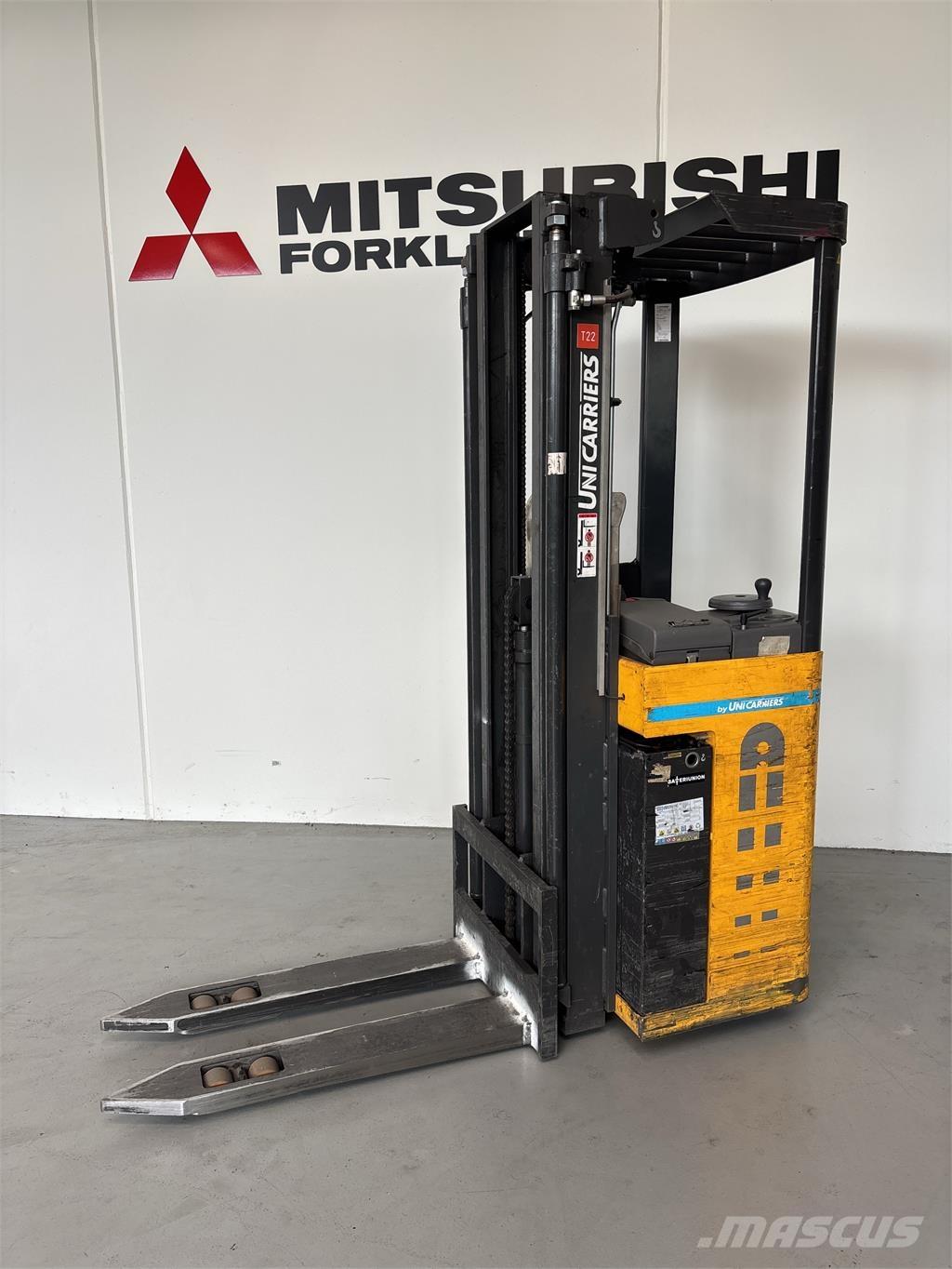 Atlet A160 보행식 리치 지게차