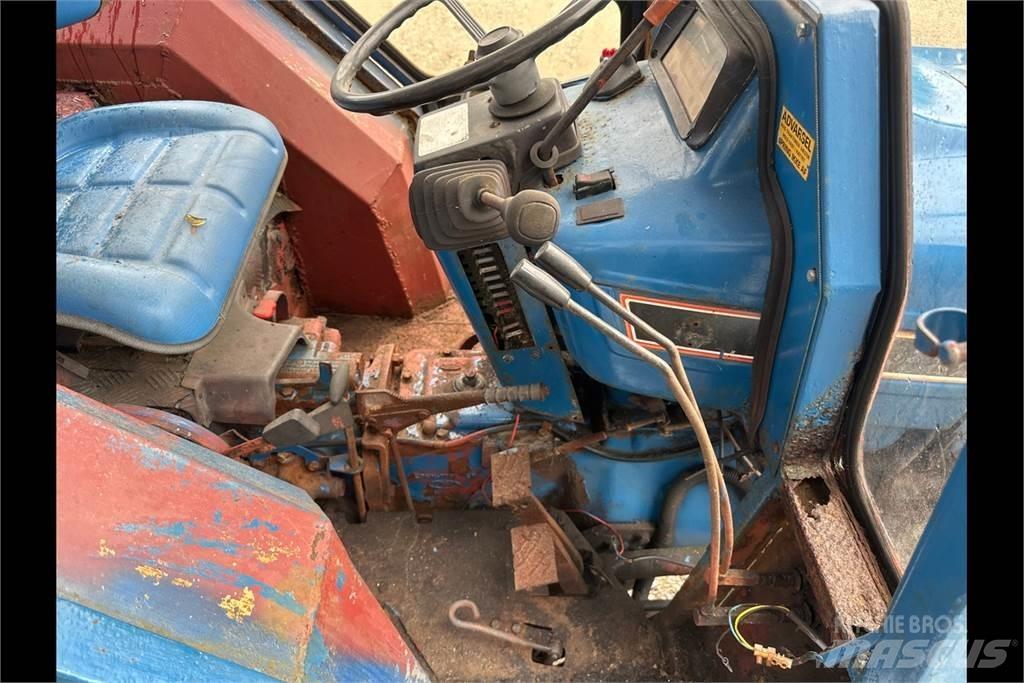 Ford 4110 트랙터