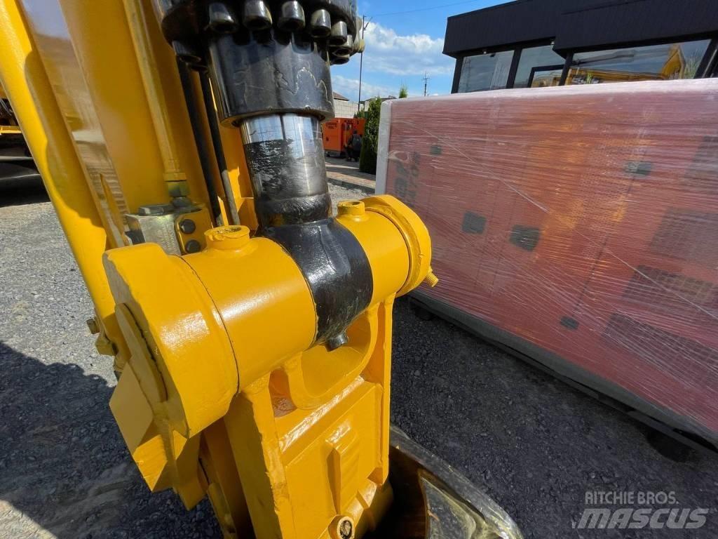 JCB JS 220 XD 대형 굴삭기 29톤 이상