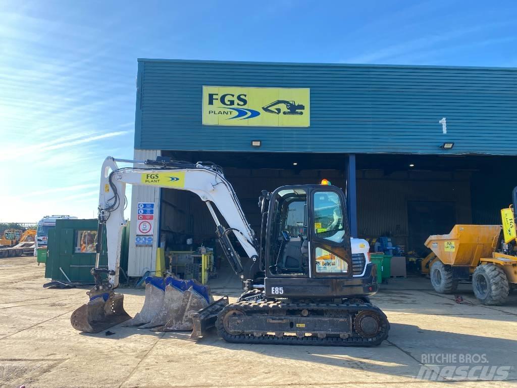 Bobcat E 85 중형굴삭기 7톤-28톤