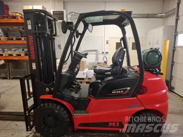 Manitou MI25G 험지용 트럭
