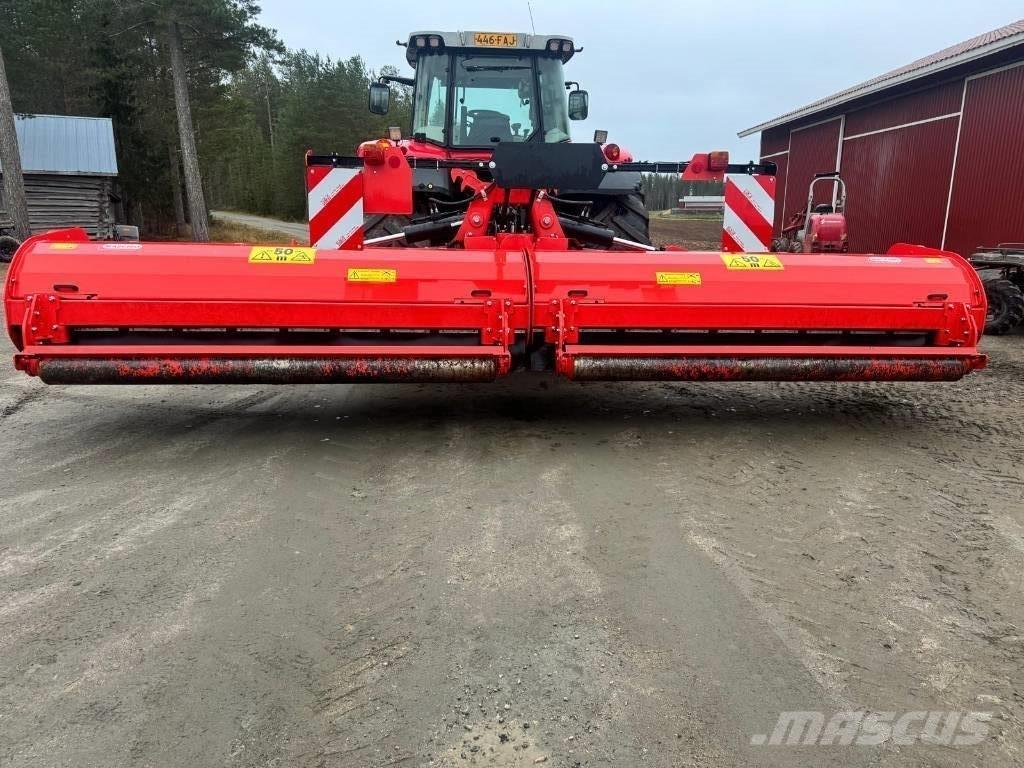 Maschio Gemella 620 목장 제초기 및 토퍼