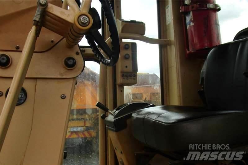 CAT 140H 그레이더