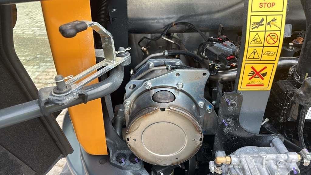 Hyundai HX 48AZ 특수 굴삭기