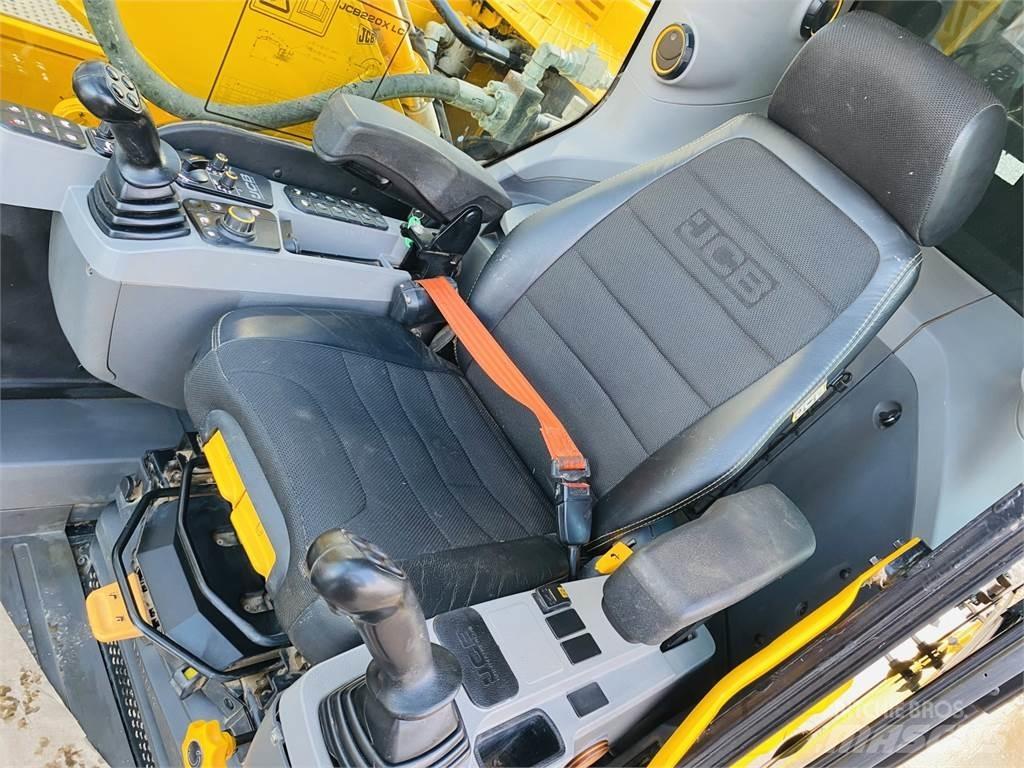 JCB 220XLC 대형 굴삭기 29톤 이상