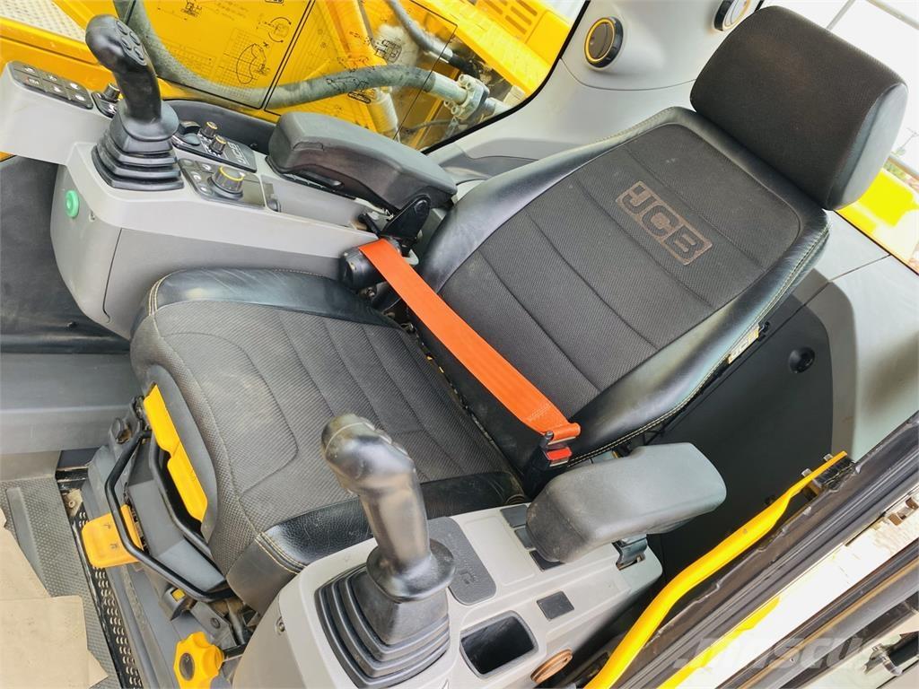 JCB 220XLC 대형 굴삭기 29톤 이상