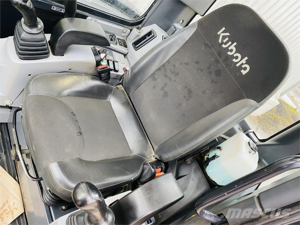 Kubota U48-4 중형굴삭기 7톤-28톤