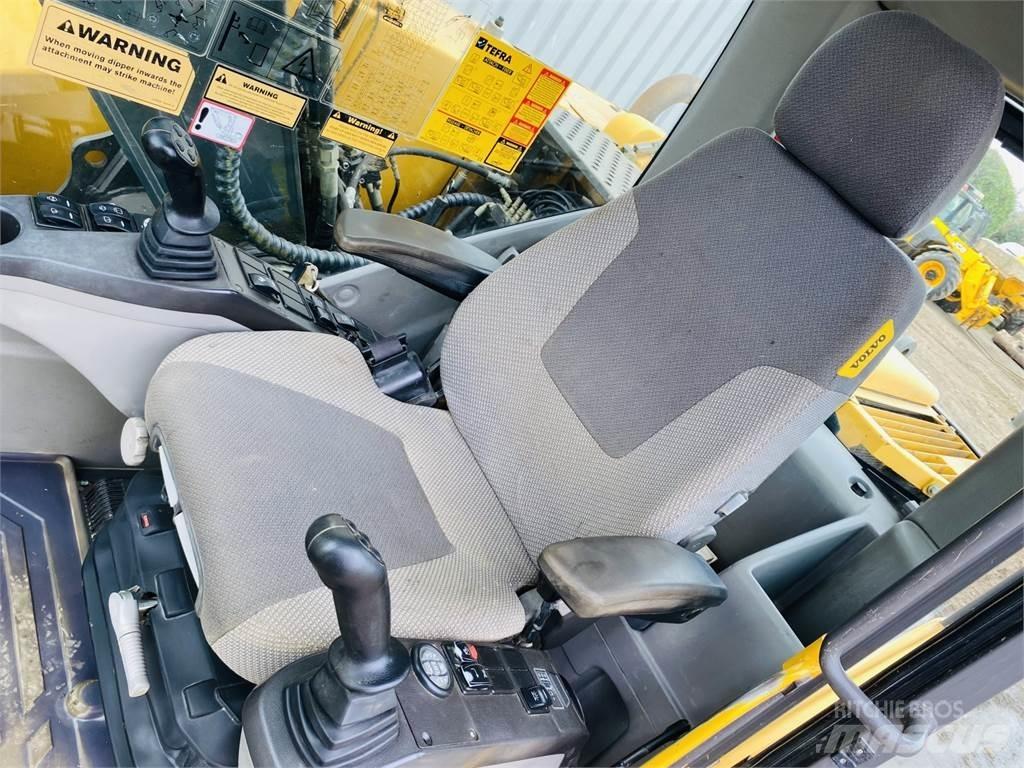Volvo EC140CL 대형 굴삭기 29톤 이상