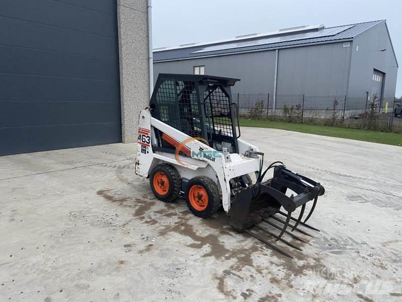 Bobcat 463  휠로우더