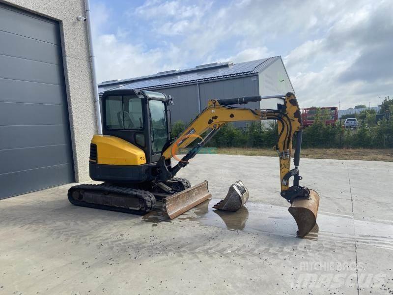 Bobcat E 35  휠 굴삭기